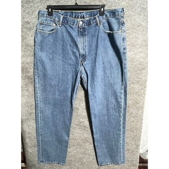 Levi's 550 Jeans Mens 44x34 Straight Leg Medium Wash Denim High Rise Blue - Picture 1 of 8